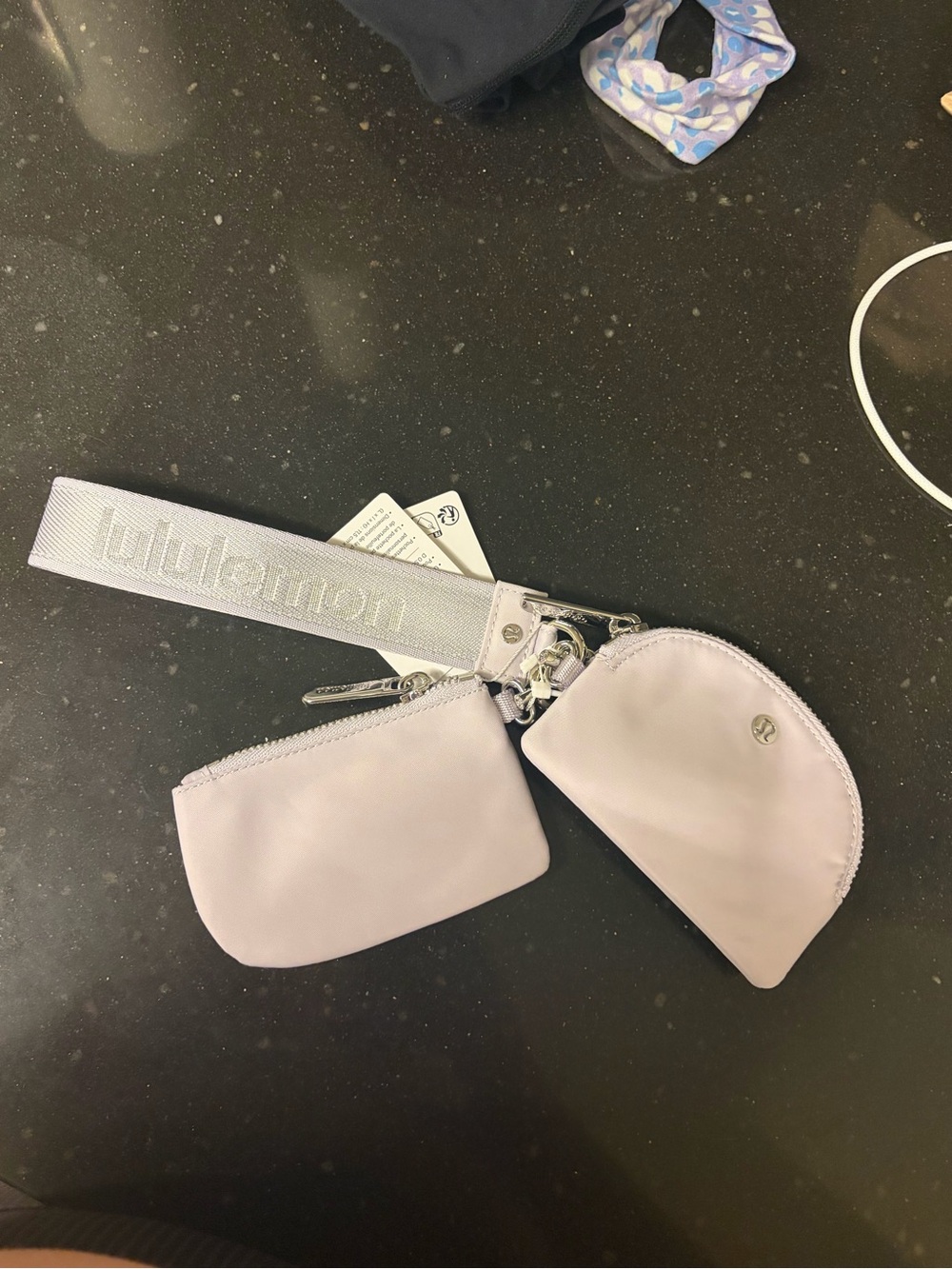 💓2for60 NWT lululemon athletica Faint Lavender Dual Pouch Wristlet Metallic - Picture 4 of 6
